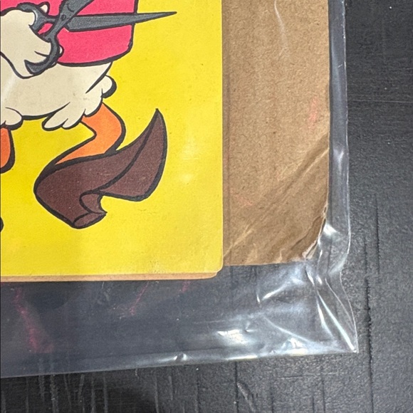 Walt Disney's Comics and Stories Vintage Comic Book (1967) - Picture 4 of 5